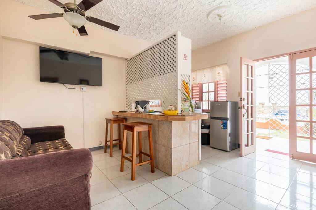 Shaw Park Gem Apt 12A โอโชรีโอส ภายนอก รูปภาพ